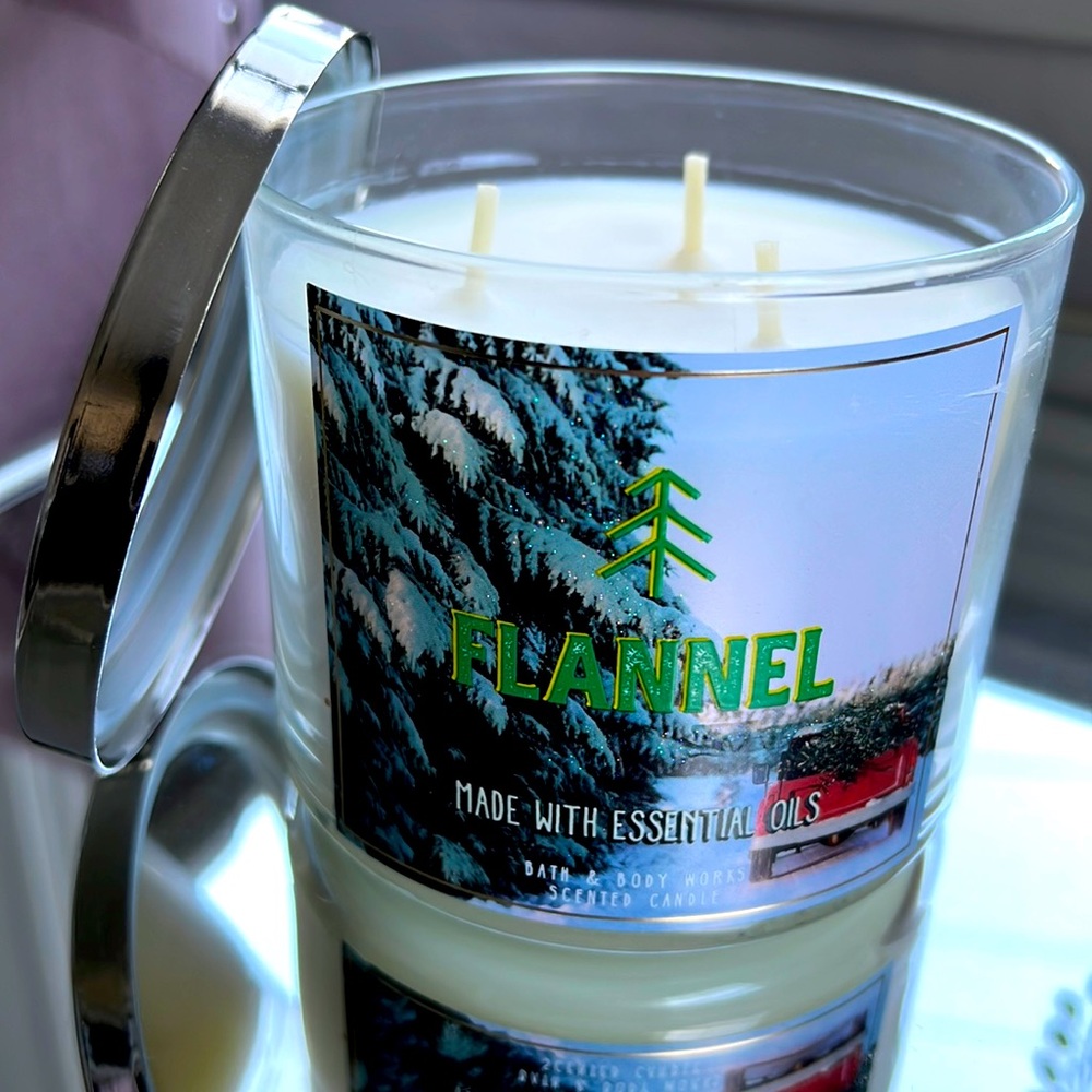 Flannel candle by Bath & Body Works